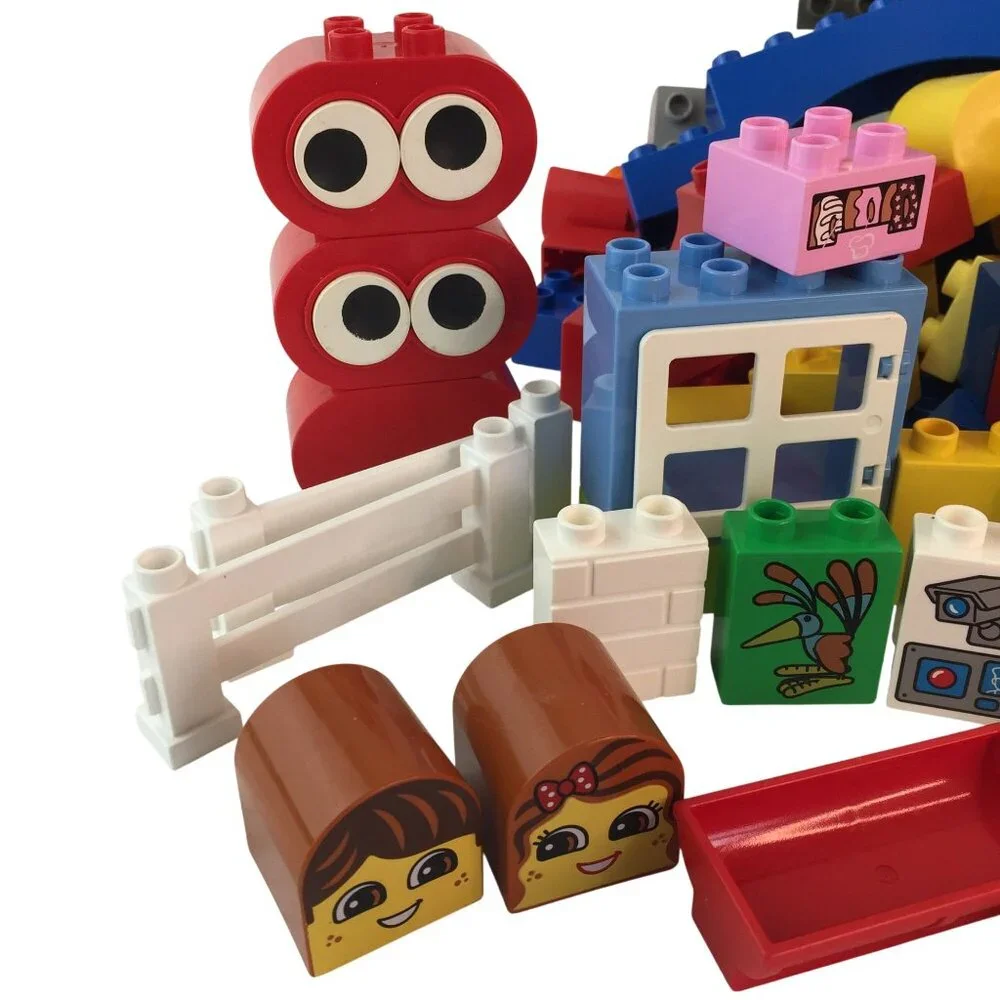 Lego Duplo Building Blocks Lot 190+ Pcs Base Plate Face Eyes Steak Fence‎ Chair